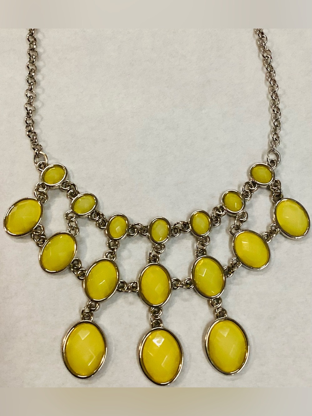 Charming Yellow Necklace & Crystal Teardrop Earrings (Set) 🌙